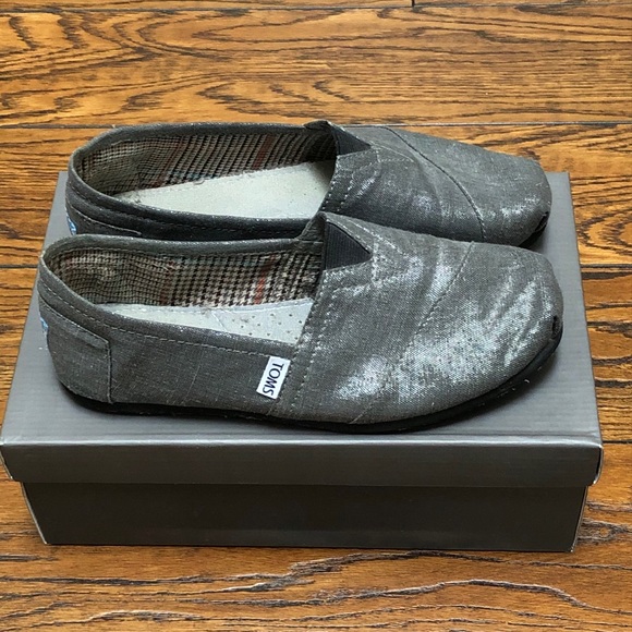 Toms Metallic Slip-ons - Picture 1 of 3